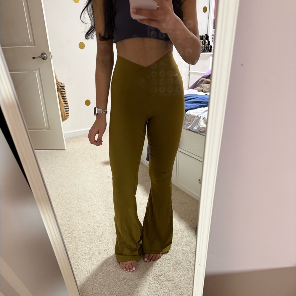 Aerie Mustard Crossover Flare Leggings